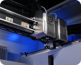 High-temperature high-speed extruder head